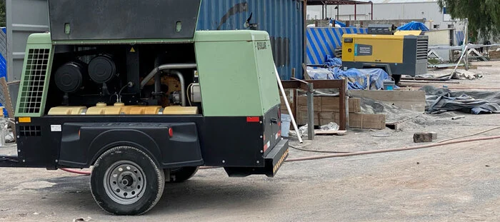 COMPRESOR DE AIRE PORTÁTIL 375 CFM H MARCA SULLAIR